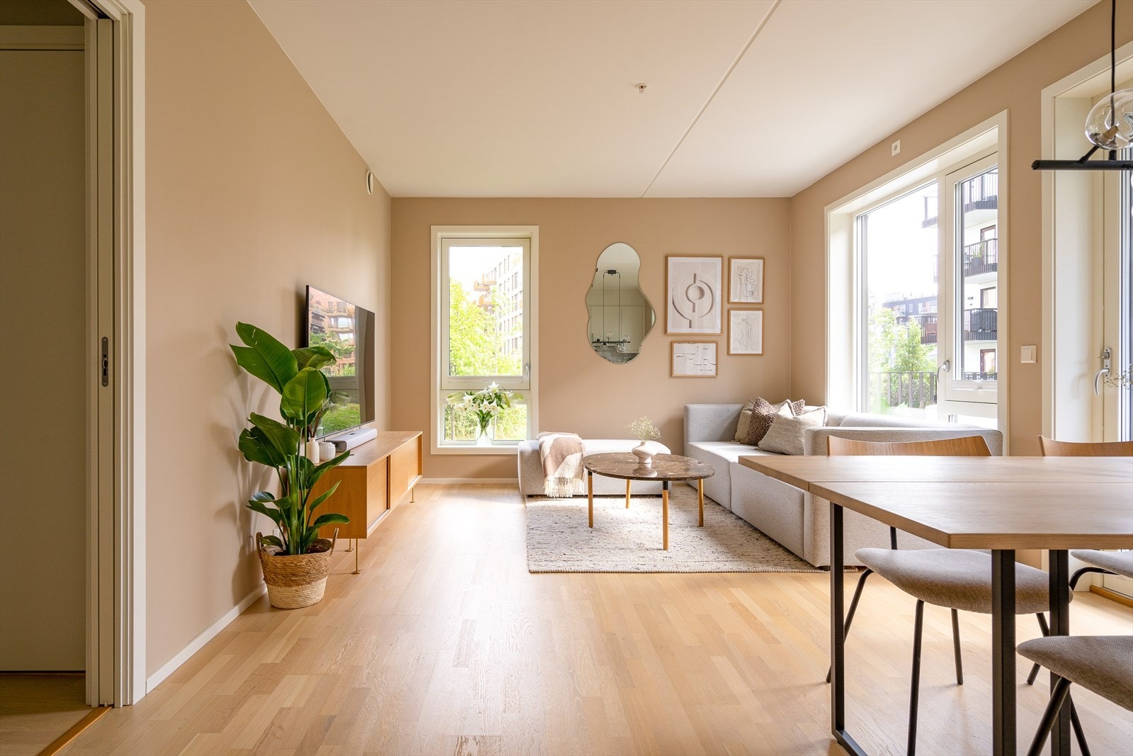 Boligen stod ferdig i 2019 og har TG1 på kjøkken og bad, så her kan du flytte rett inn! Galleribilde