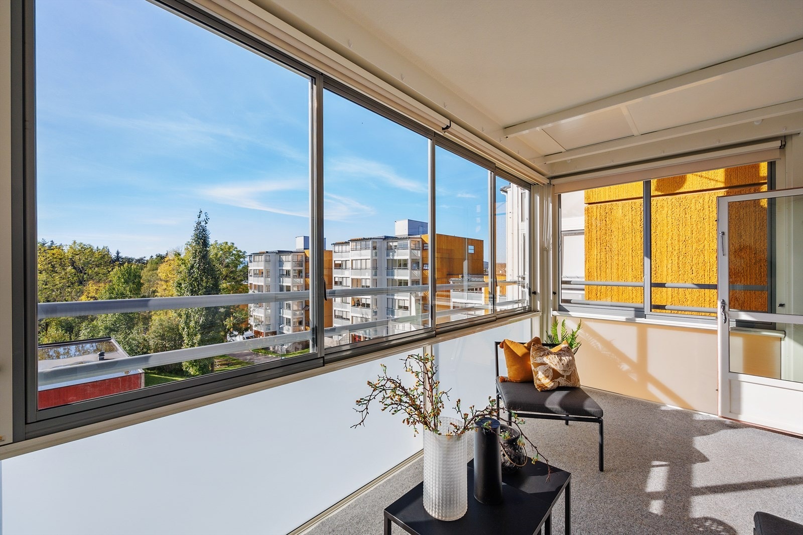 Balkongen er vestvendt og har gode solforhold. Galleribilde
