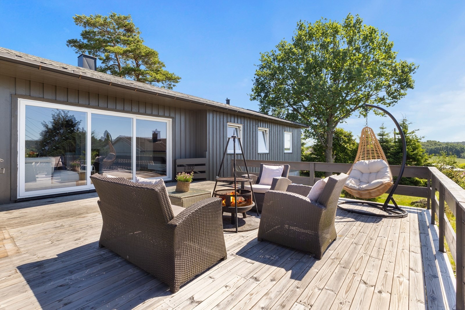 DNB Eiendom v/ Fabian Robertino (92117474) har gleden av å presentere Valmueveien 4! Galleribilde