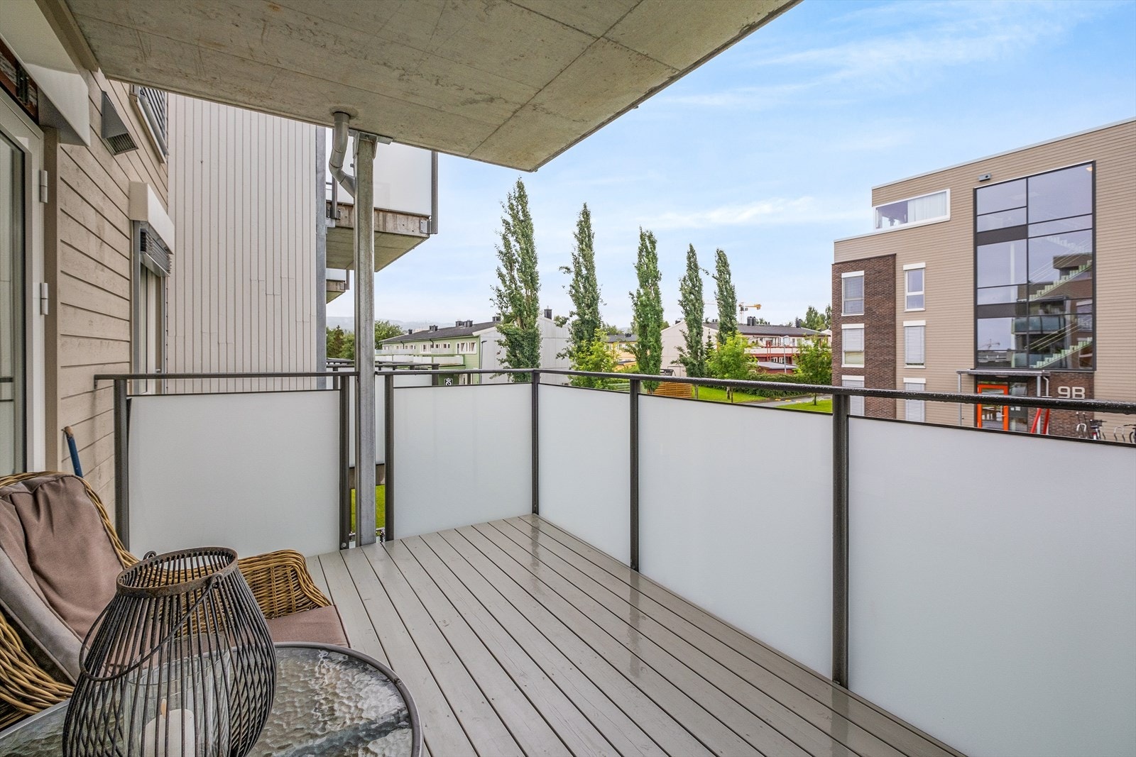 Det er god plass for både spise og sittegruppe. Galleribilde