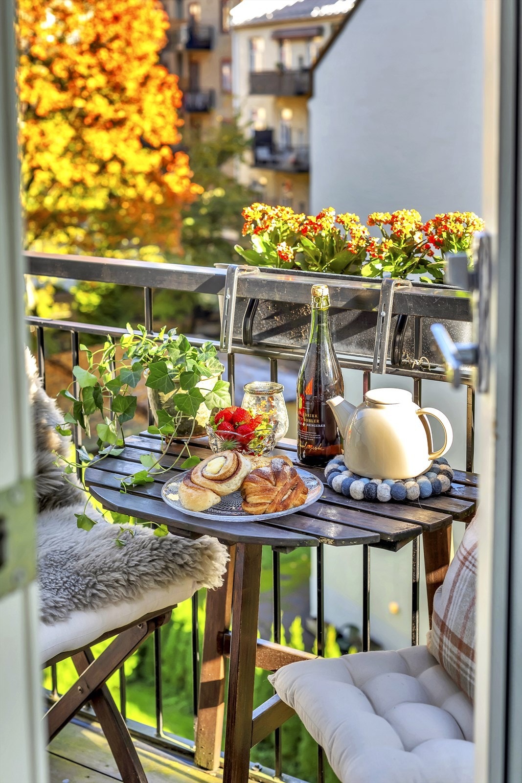 Her er det plass til kafésett og beplantning. Galleribilde