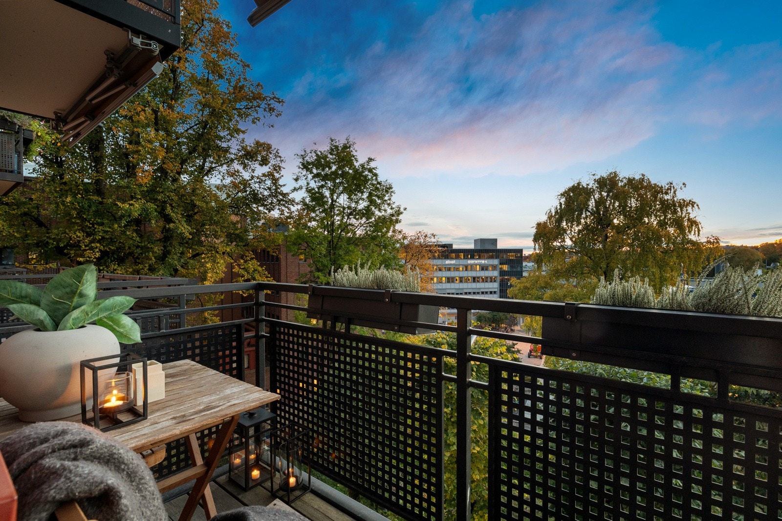 Joakim Sandum ønsker deg hjertelig velkommen til Bentsebrugata 16 H! Galleribilde