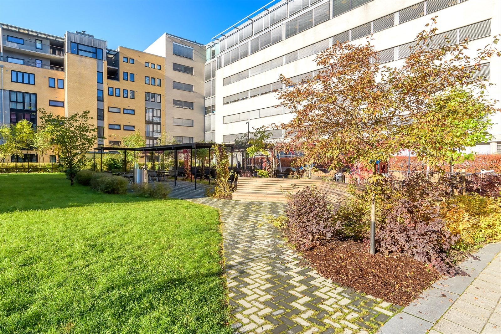 Bakgården har i de siste årene blitt oppgradert. Galleribilde