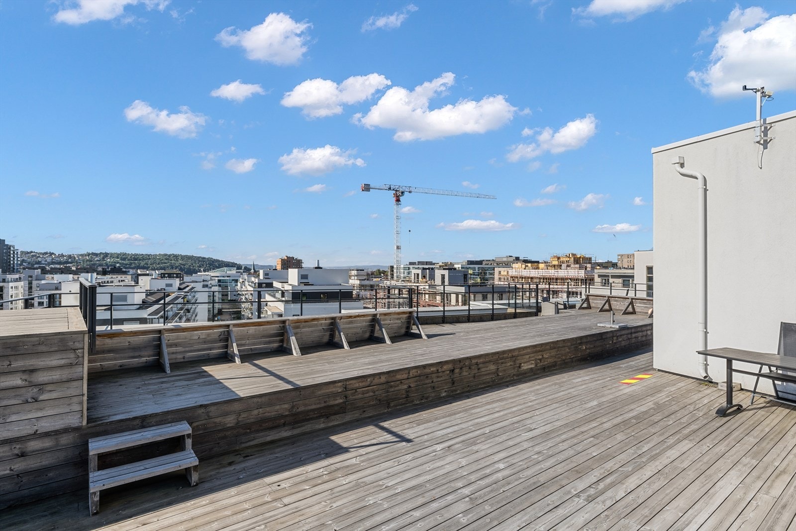 Velkommen til byggets takterrasse. Galleribilde