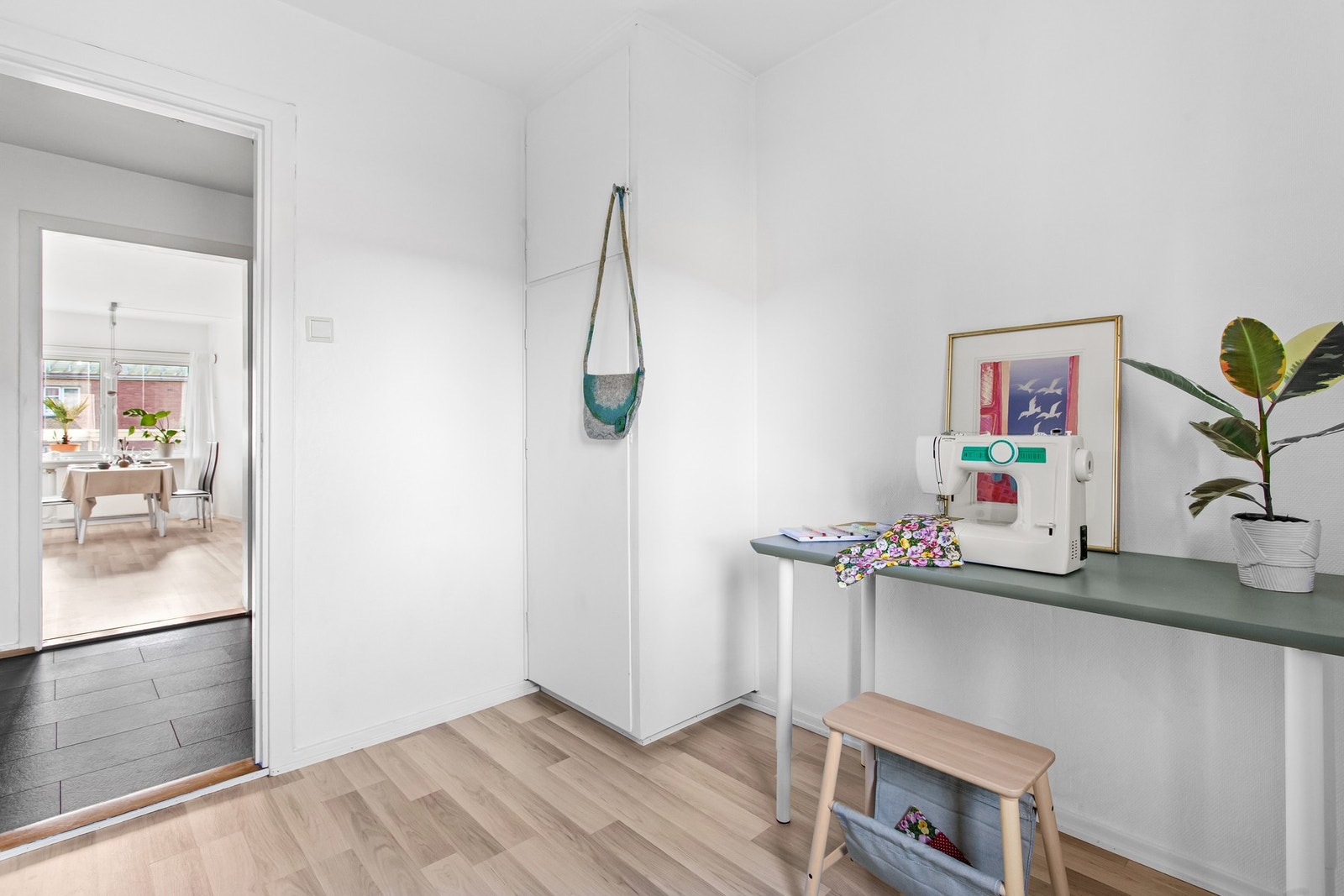 For ytterligere lagringsplass disponerer leiligheten en kjellerbod på 4 kvm og loftsbod på 5 kvm. Galleribilde