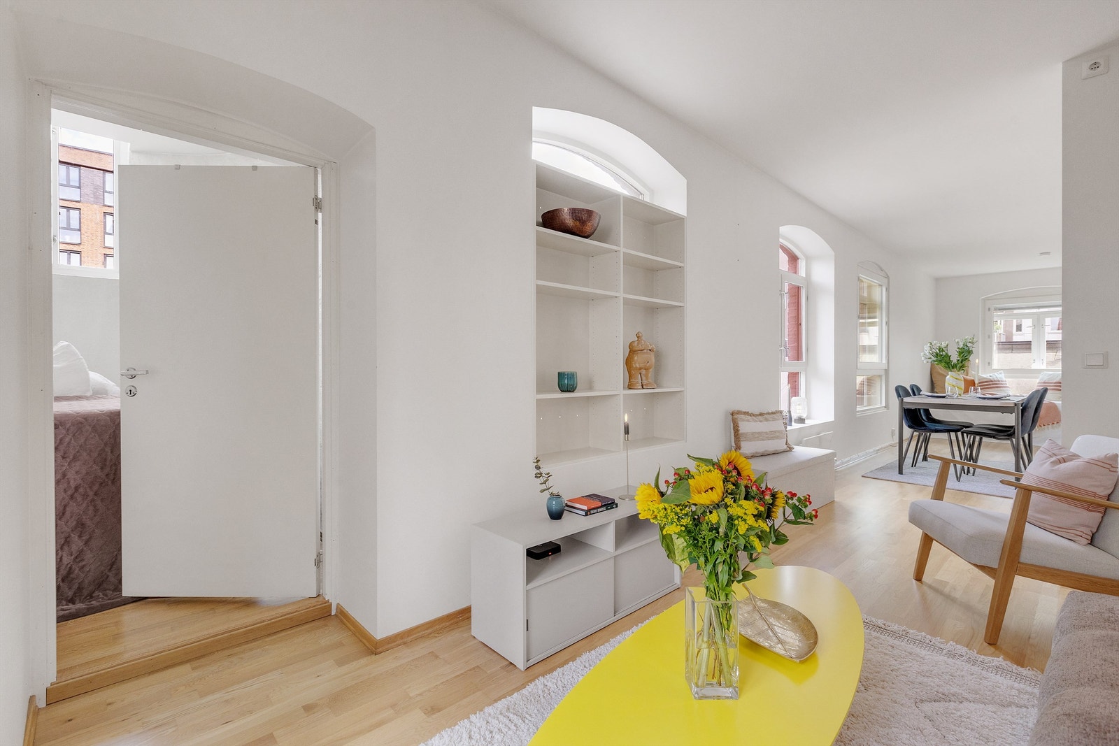 Varmtvann, TV/bredbånd inkludert i felleskostnadene. Galleribilde