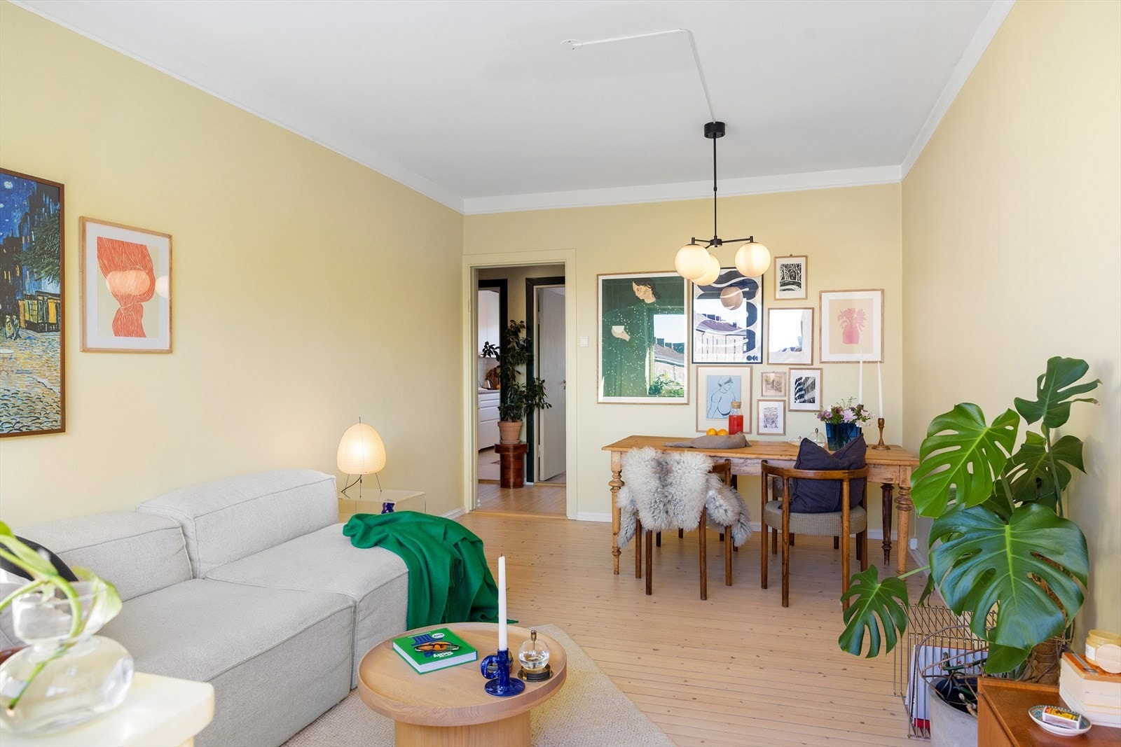 Stilrene overflater som nylig er oppgradert med helsparkling og maling av alle vegg- og takflater. Galleribilde