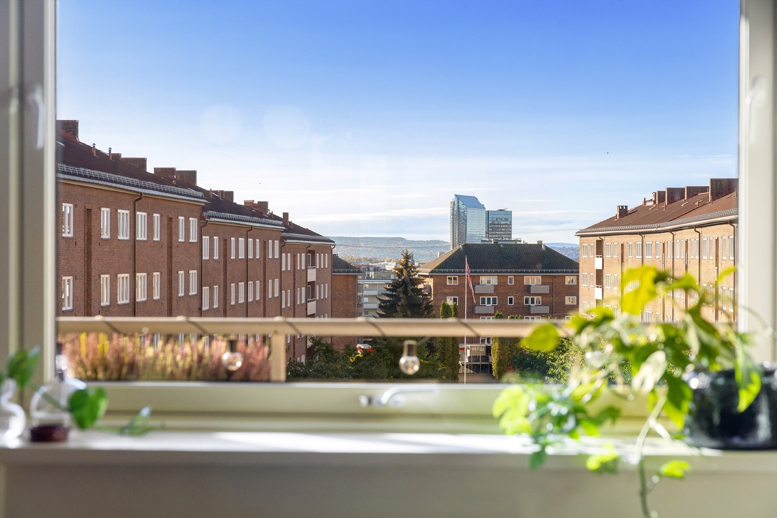 Nyt den fantastiske utsikten også fra sofakroken. Galleribilde