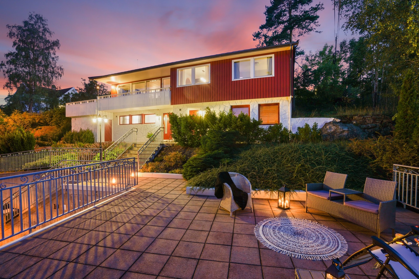 Flotte uteplasser til koselige kvelder med familie og venner. Galleribilde