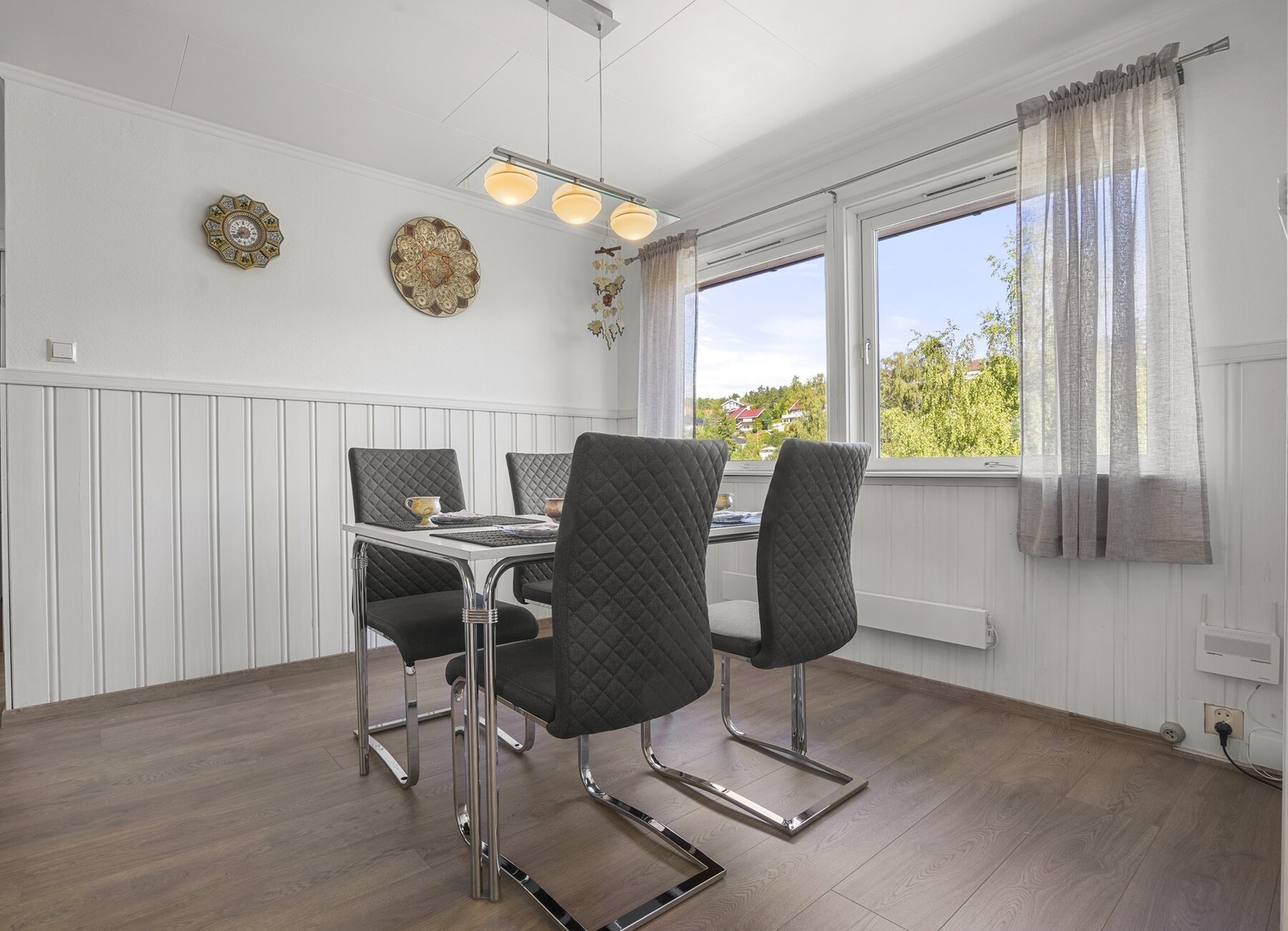 Spisestue. Galleribilde