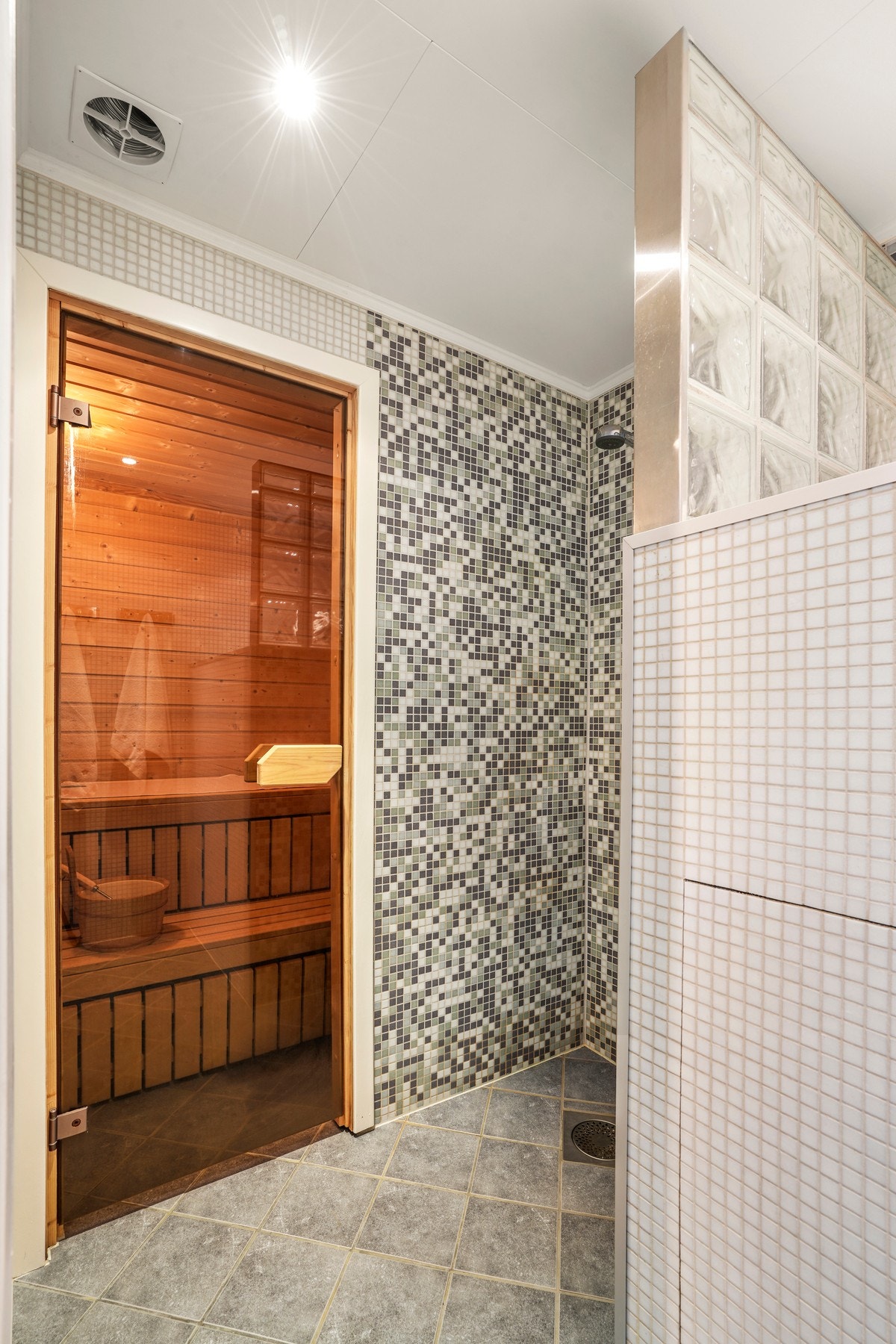 Bad/badstue. Galleribilde