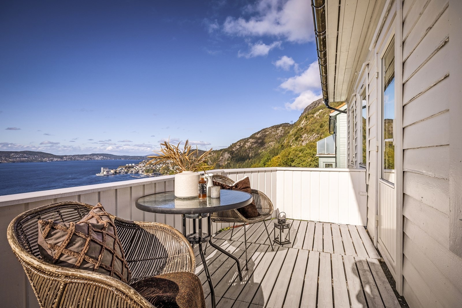 Her kan du nyte morgenkaffen og solnedgangen i godt selskap. Galleribilde