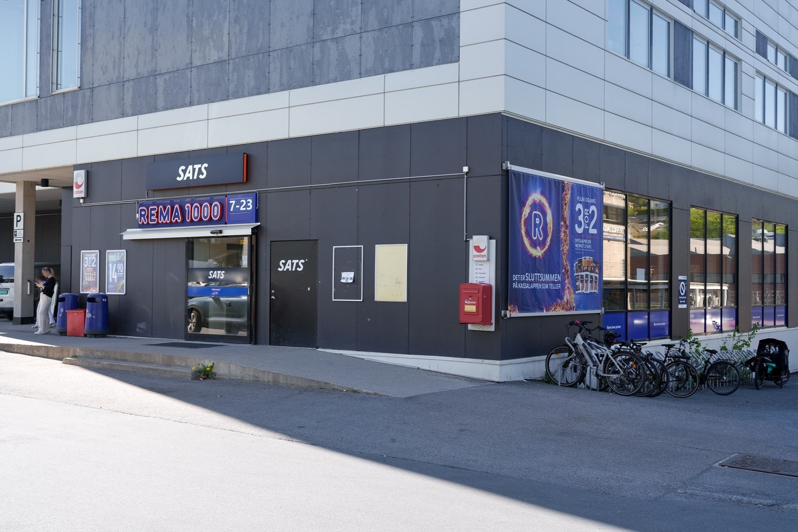 Rema 1000 og Sats Ryen - kort spasertur unna boligen. Galleribilde