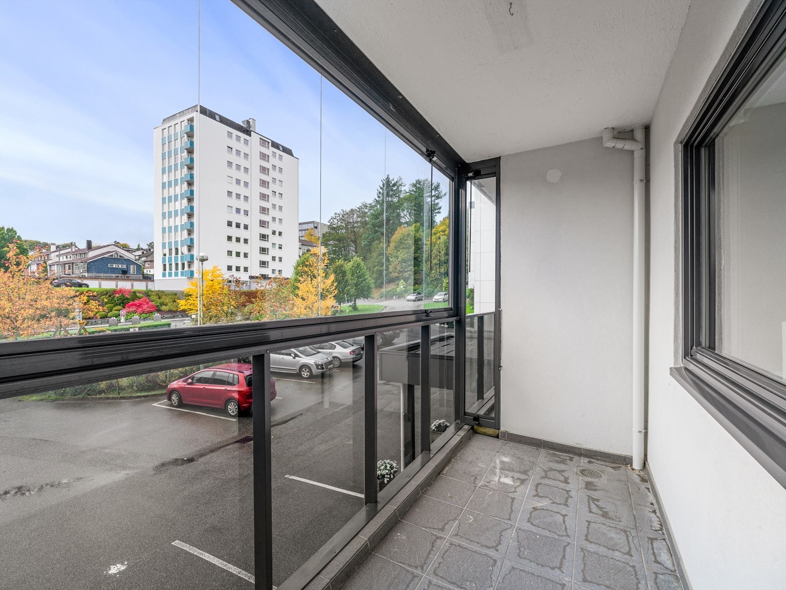 Innglasset balkong Galleribilde