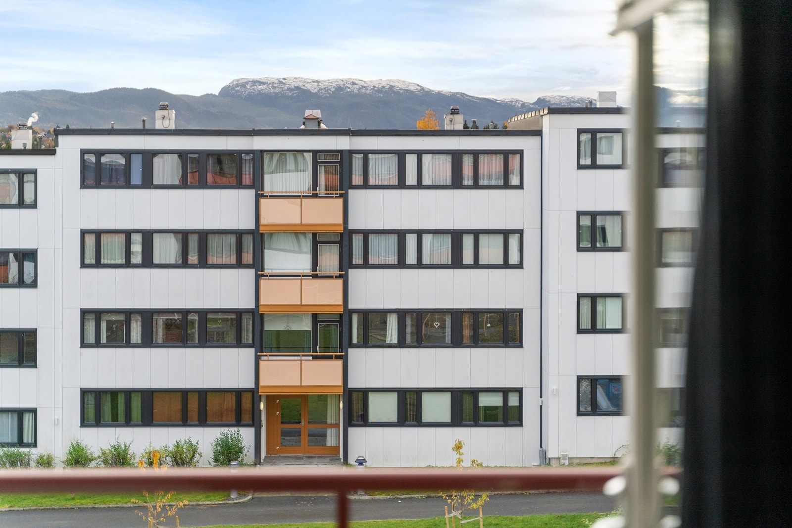 God lagringsplass i leilighetens 4 boder. Galleribilde