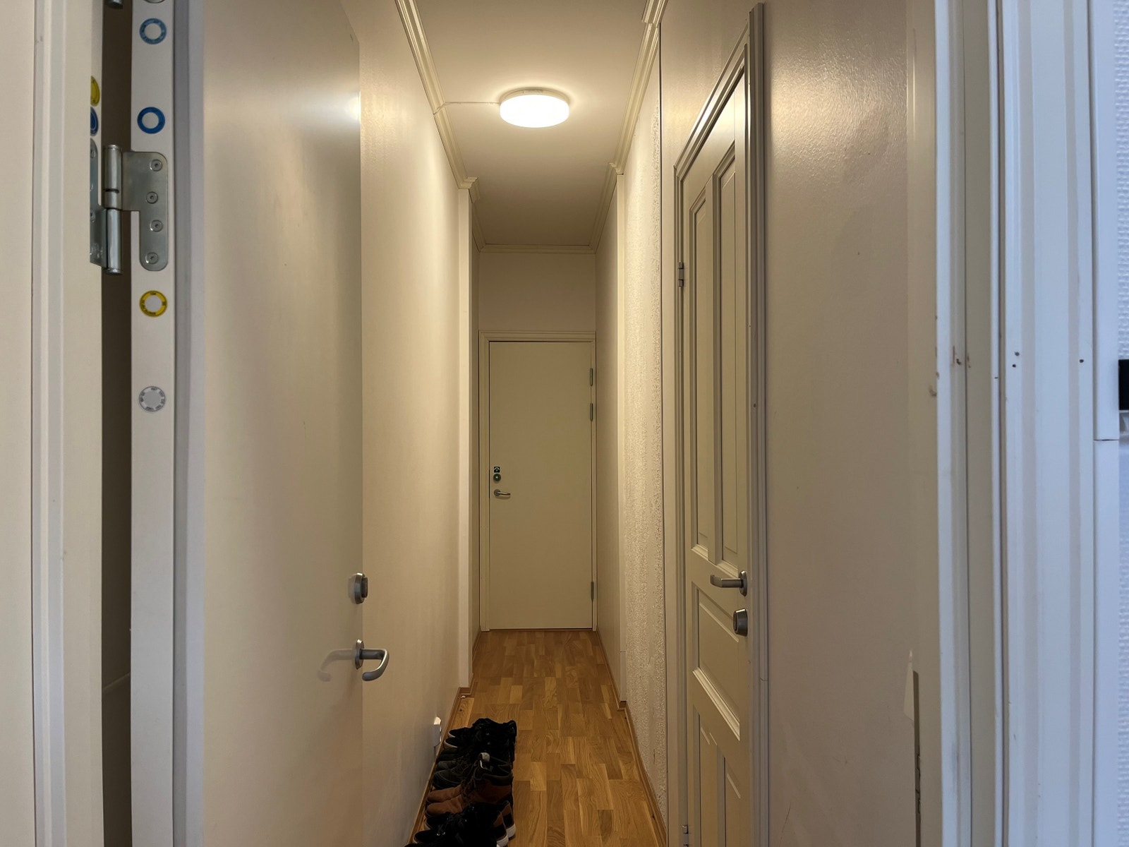 Gang utenfor leiligheten Galleribilde