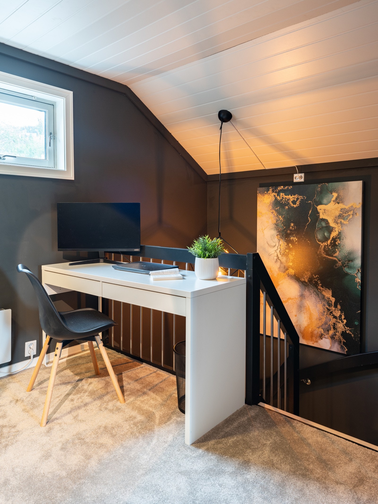 Gang 2. etg med plass til hjemmekontor. Galleribilde