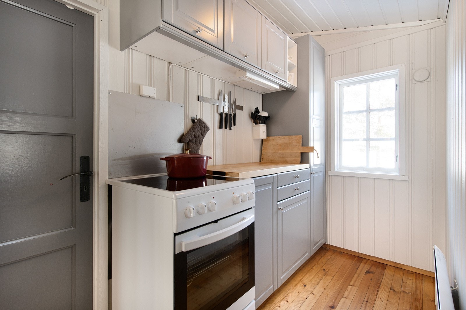 Enkel kjøkkenløsning. Galleribilde