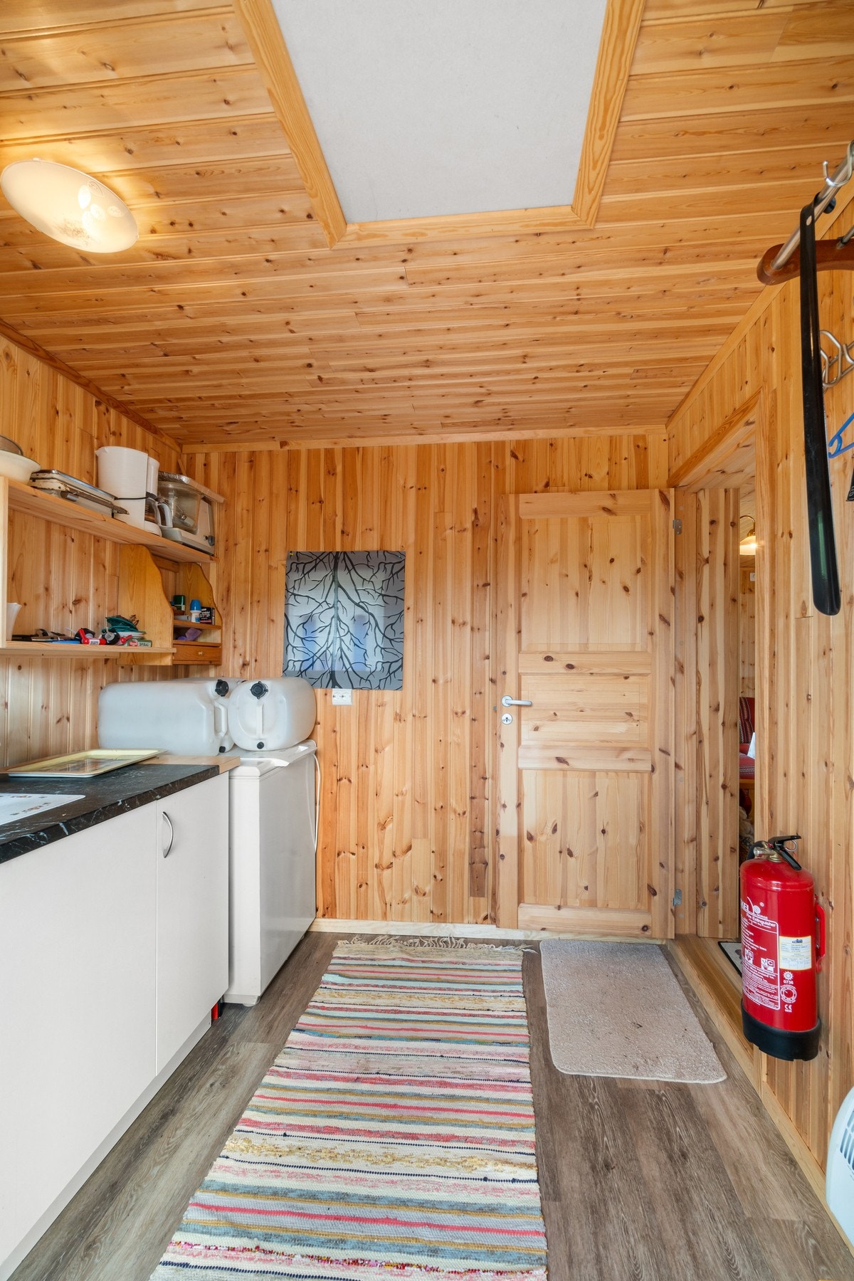 Entré/grovkjøkken. Galleribilde