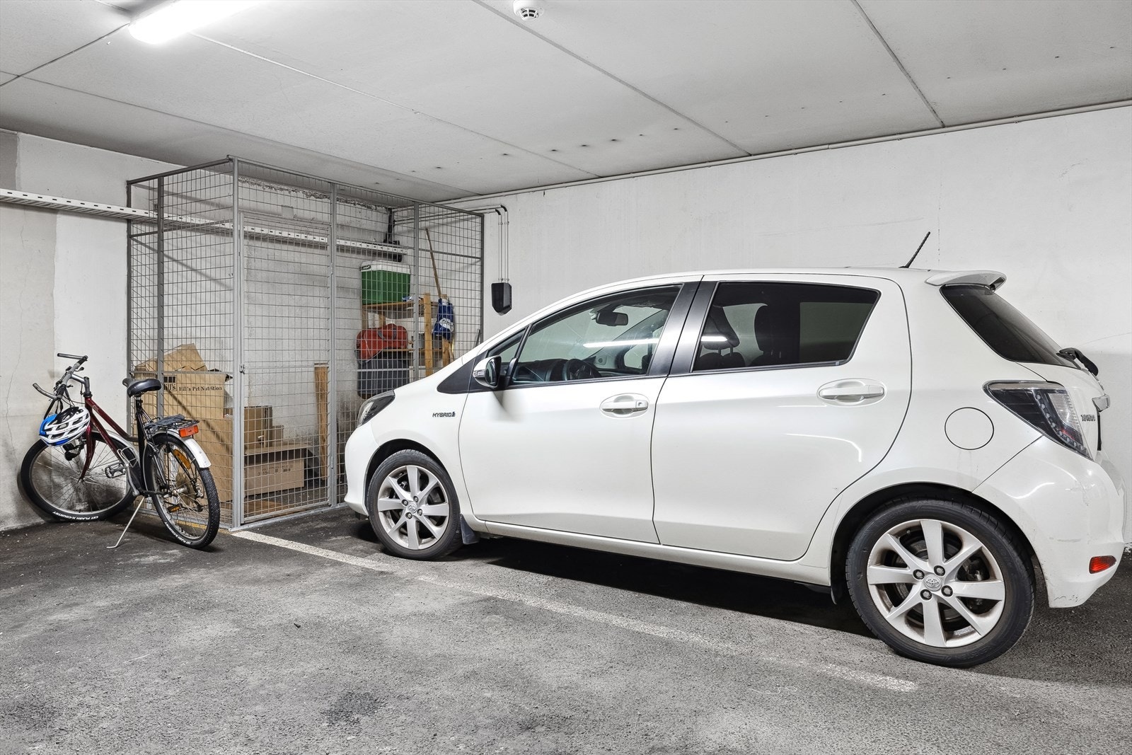 Parkeringsplass medfølger. Galleribilde