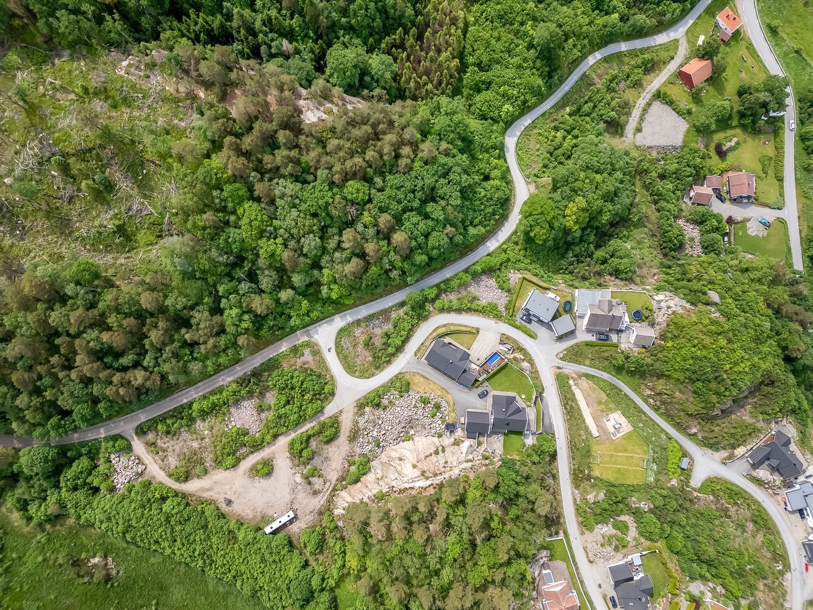 Eneboligtomter i boligområdet Eigeland Galleribilde