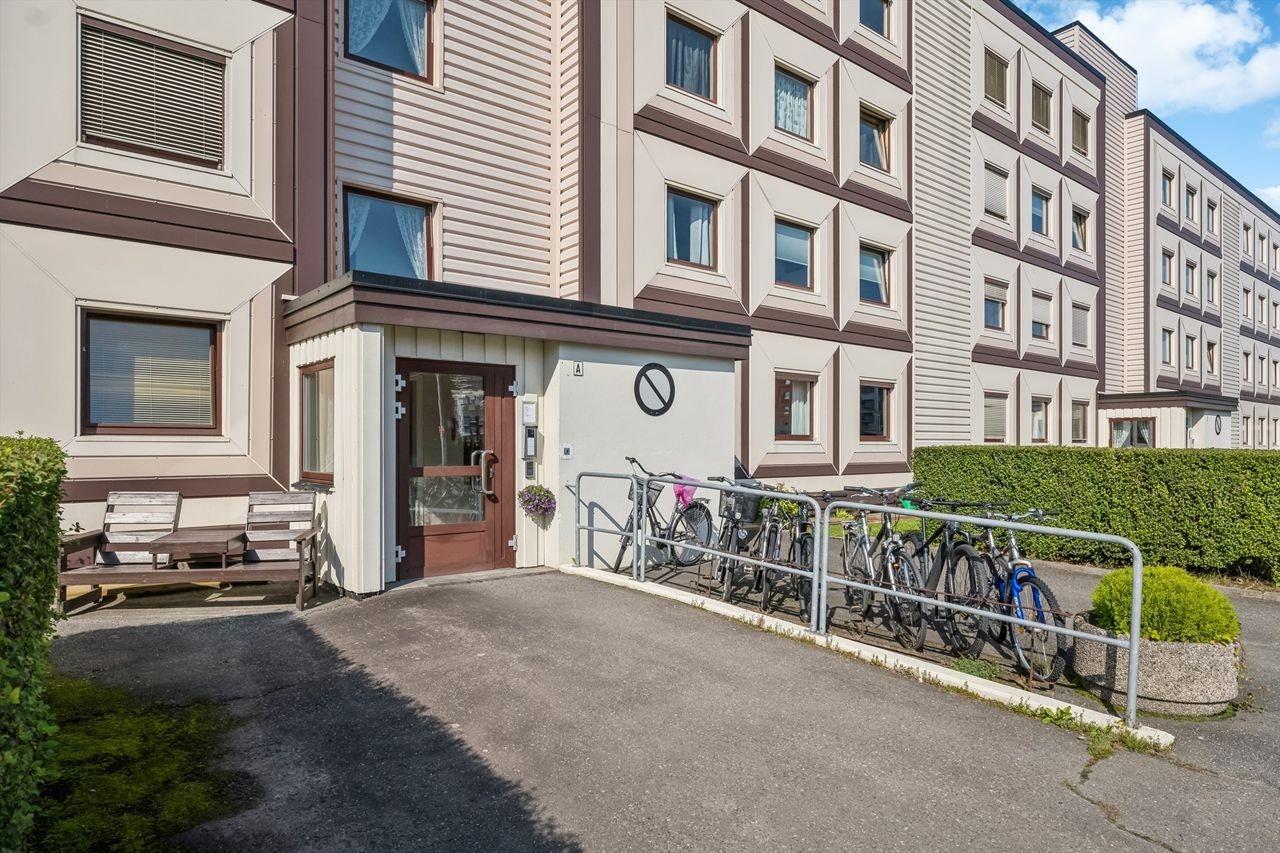 Adkomst via felles inngangsparti Galleribilde