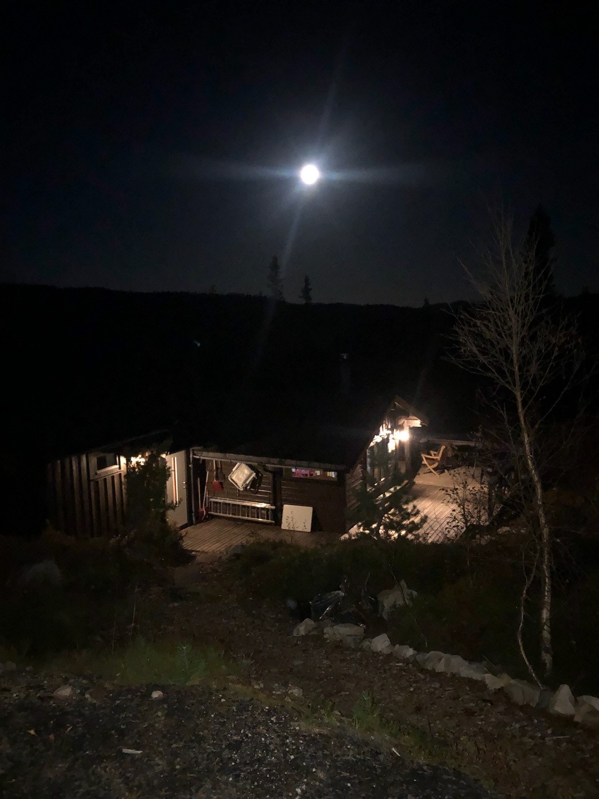 Selgers egne bilder - hytta i måneskinnet Galleribilde