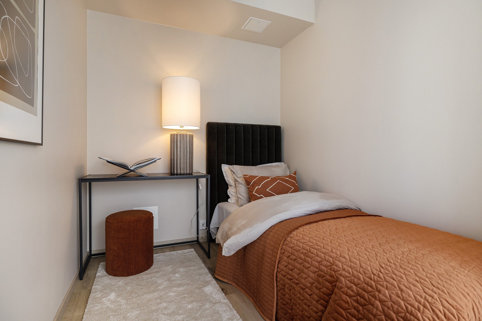 Bilde tatt av en annen leilighet i bygget Galleribilde