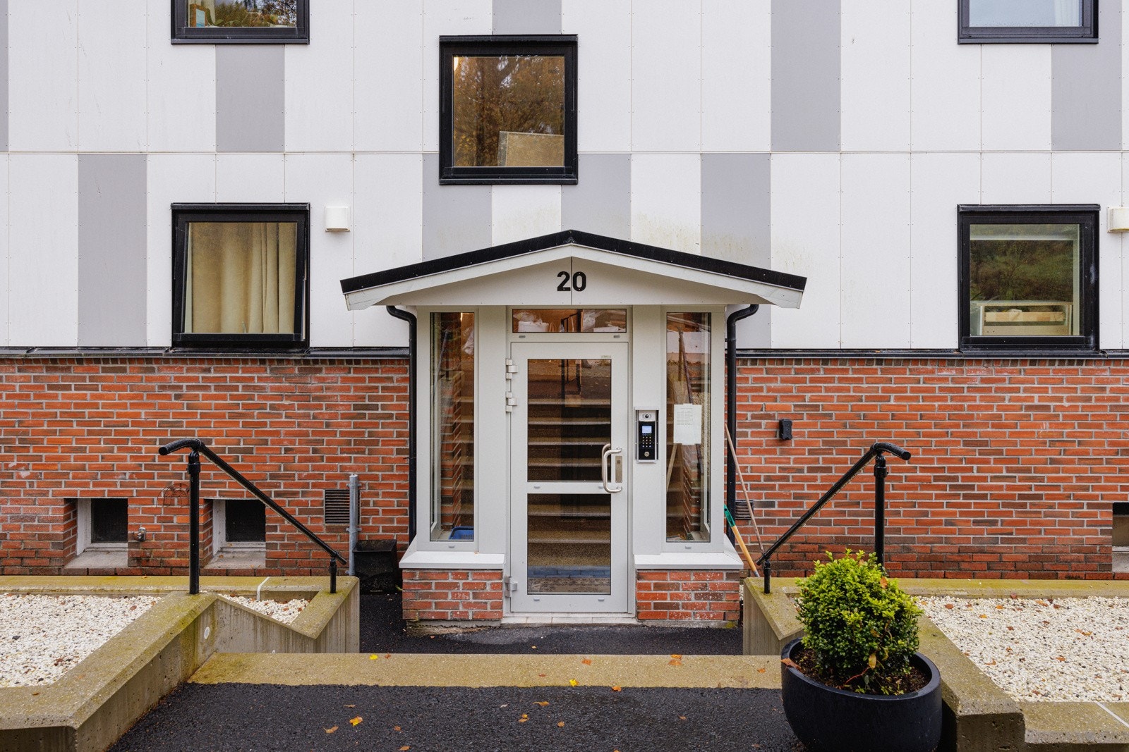 Det medfølger også en ekstern bod som måles til 3 kvm. for ekstra oppbevaring. Galleribilde