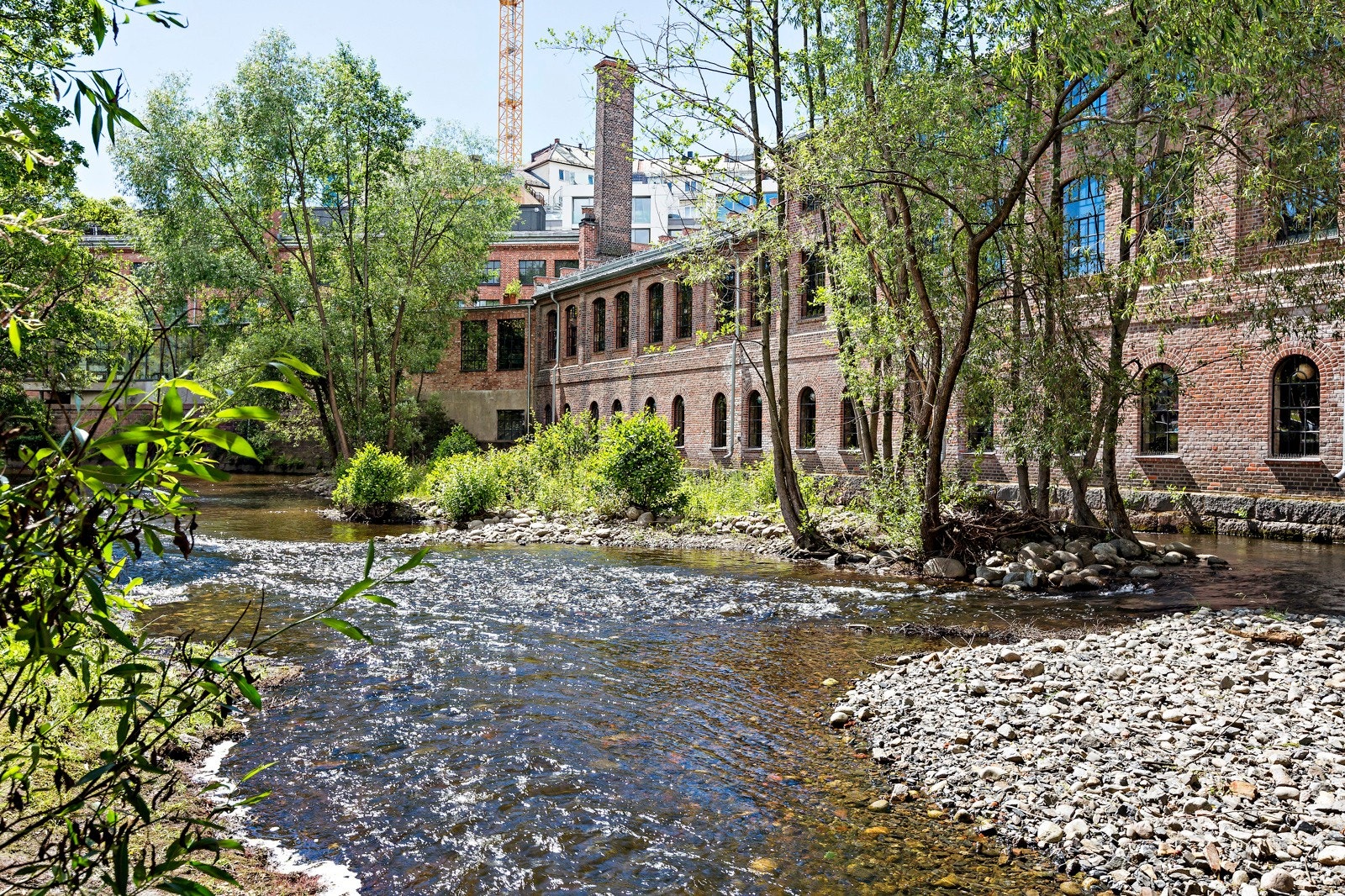 Nydelige Akerselva ligger rett ved Galleribilde