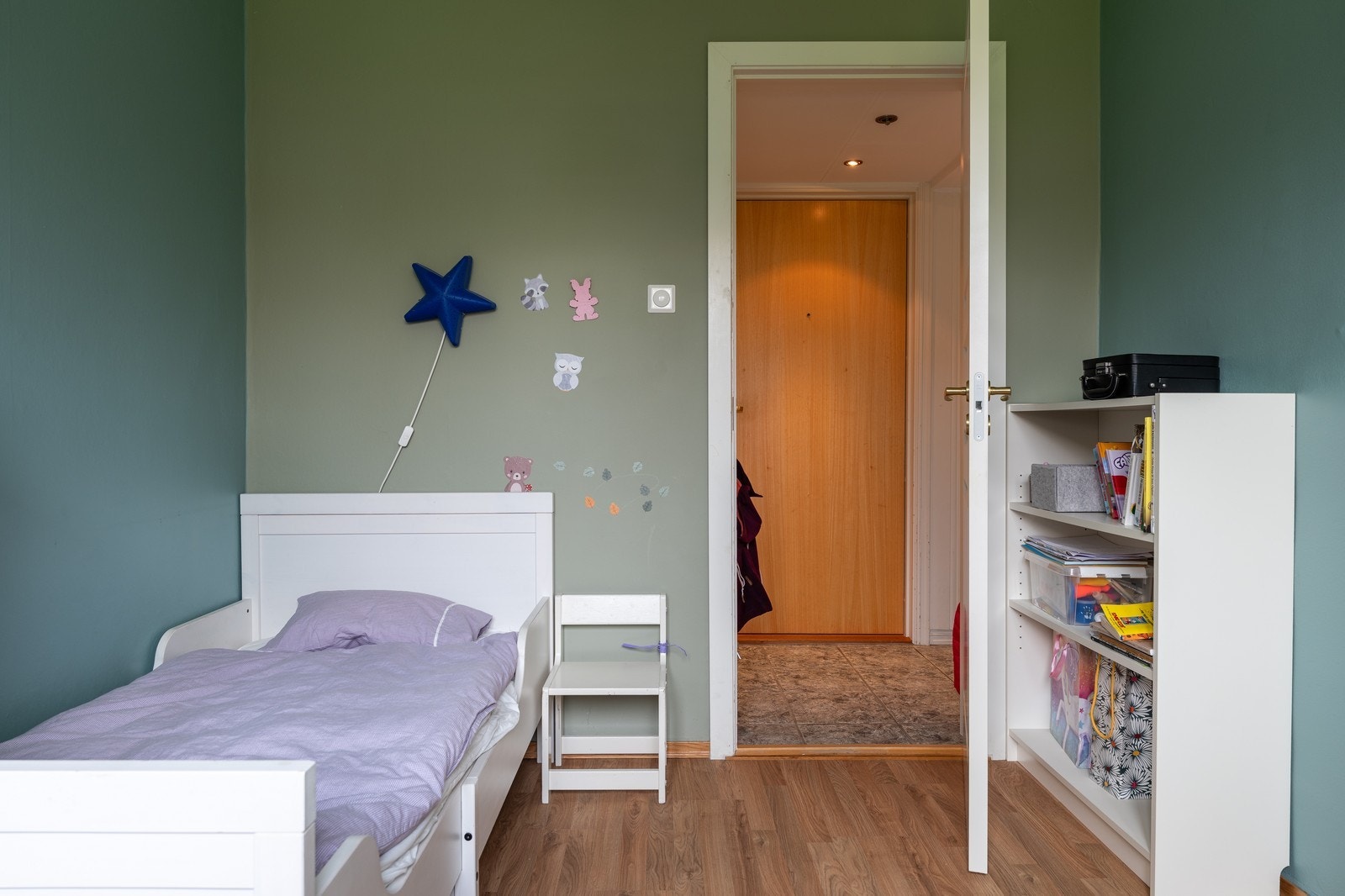 Soverommet er av god størrelse med plass til det man skulle trenge. Galleribilde