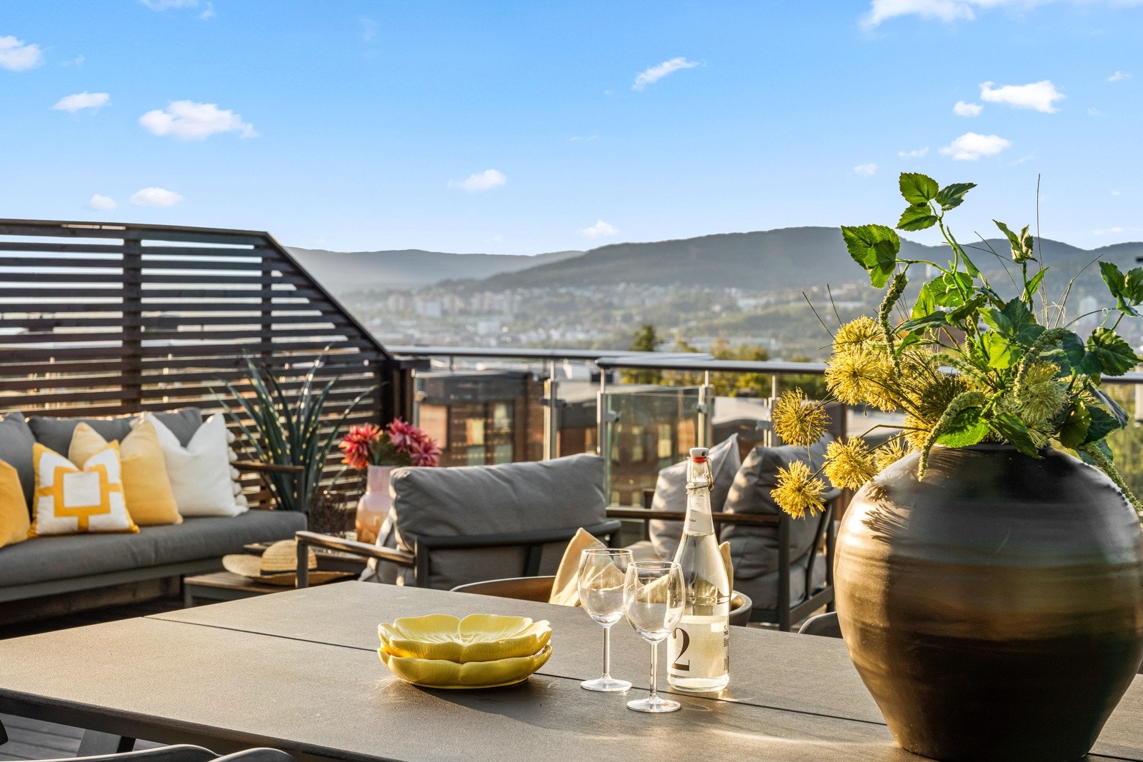 Her får du egen takterrasse på hele 60 m² og topp sol- og utsiktsforhold Galleribilde