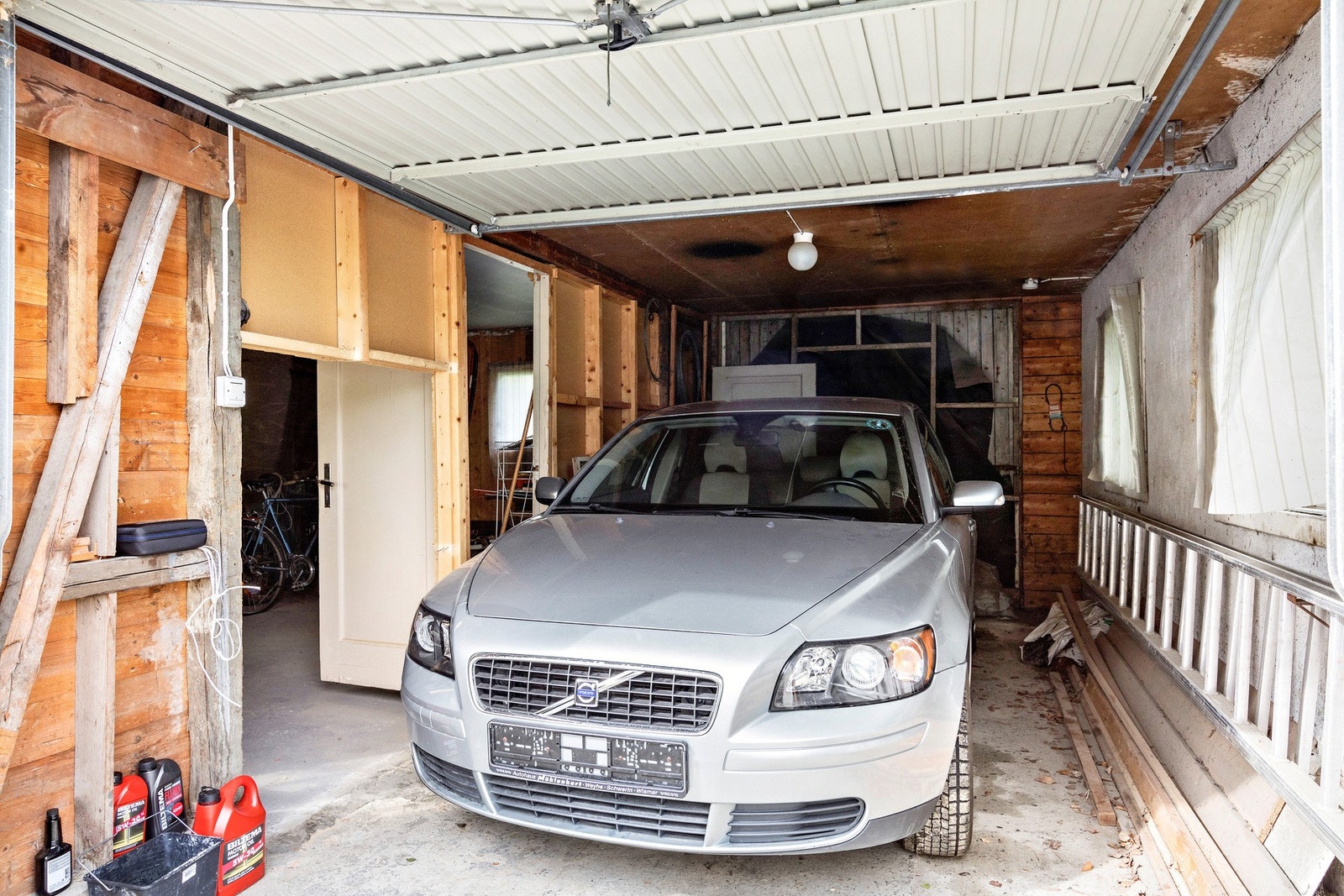 Garasje. Galleribilde