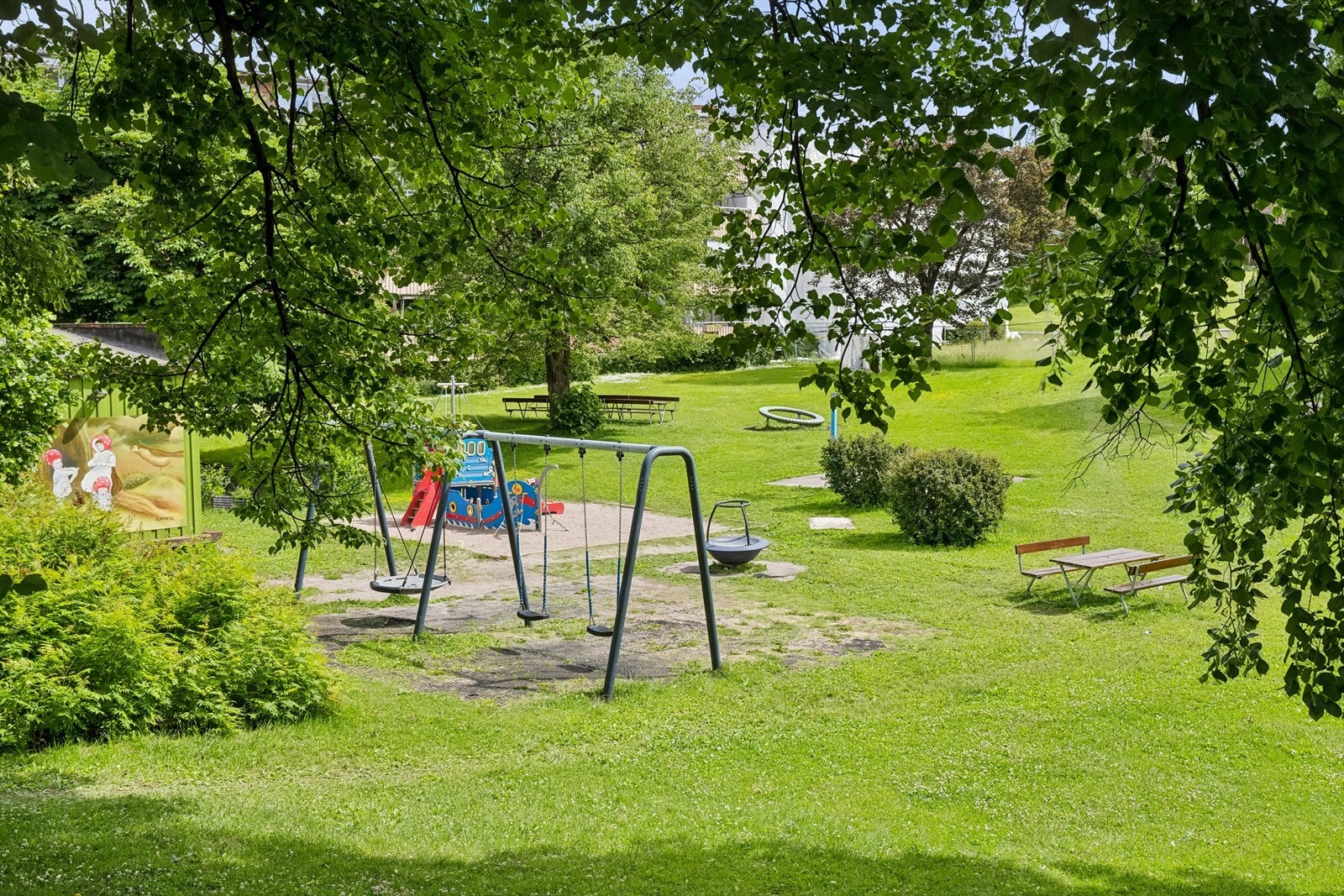 Her bor man tilbaketrukket i skjermede og rolige omgivelser Galleribilde