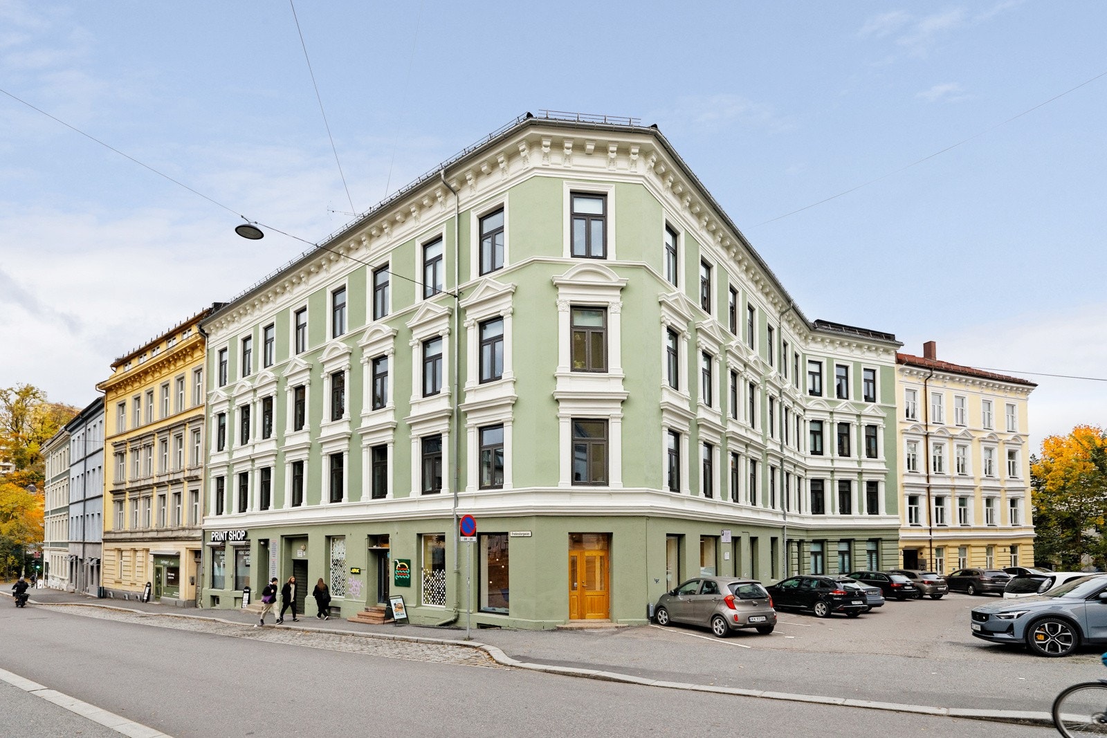 Beliggenheten er ideell for deg som ønsker å bo i hjertet av byen, med alt du trenger rett utenfor døren Galleribilde