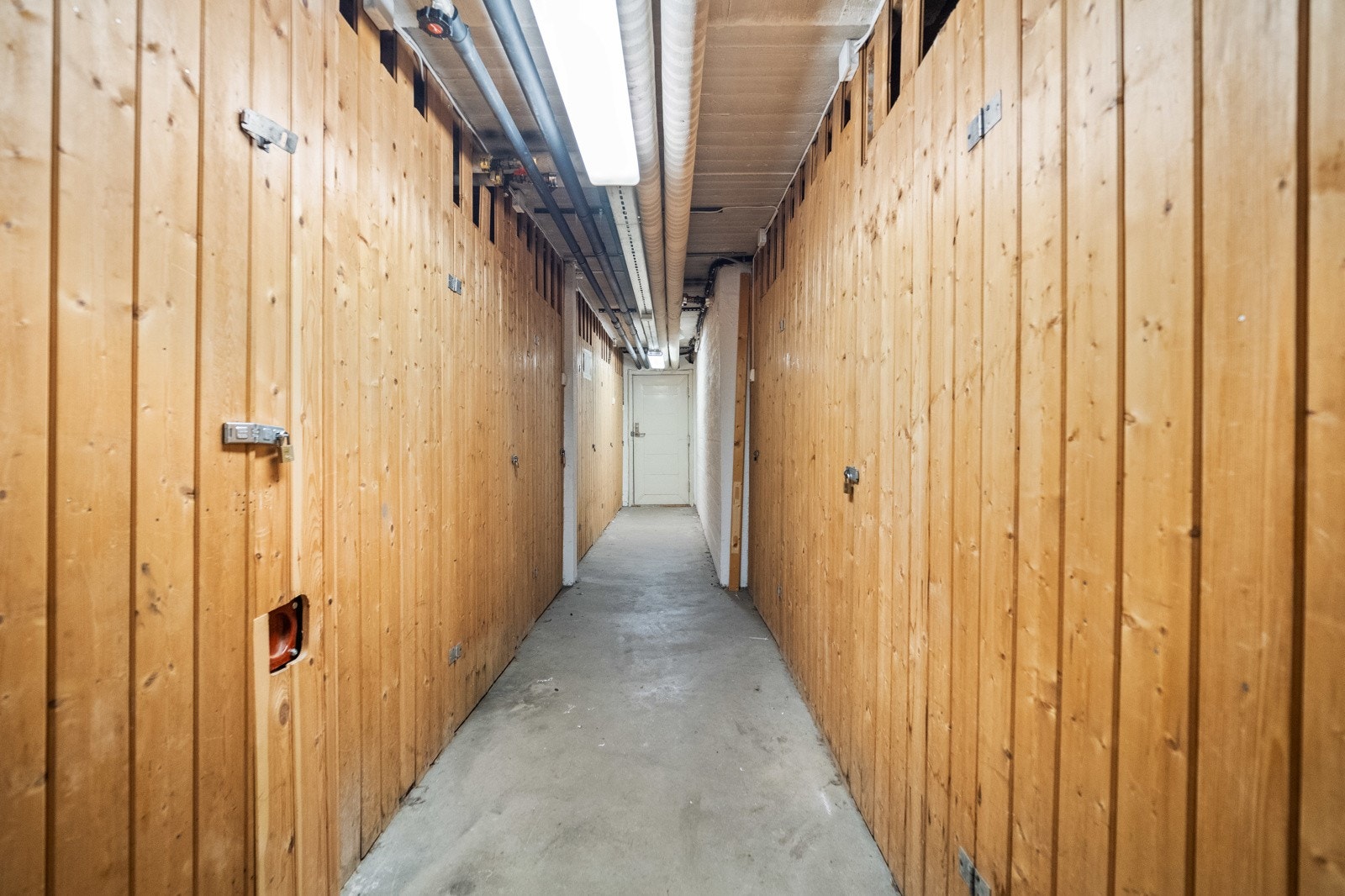 For mer lagringsplass disponeres det også en kjellerbod på ca. 6 kvm. Galleribilde