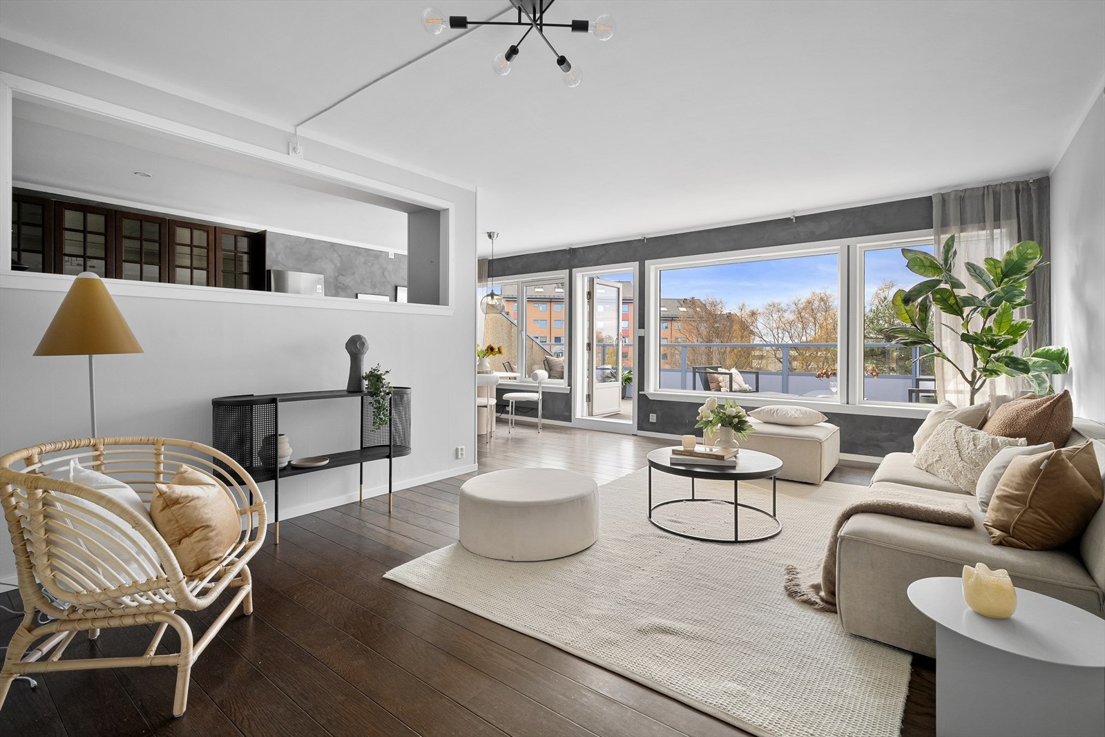 Leiligheten har en stue på hele 30 m²! Galleribilde