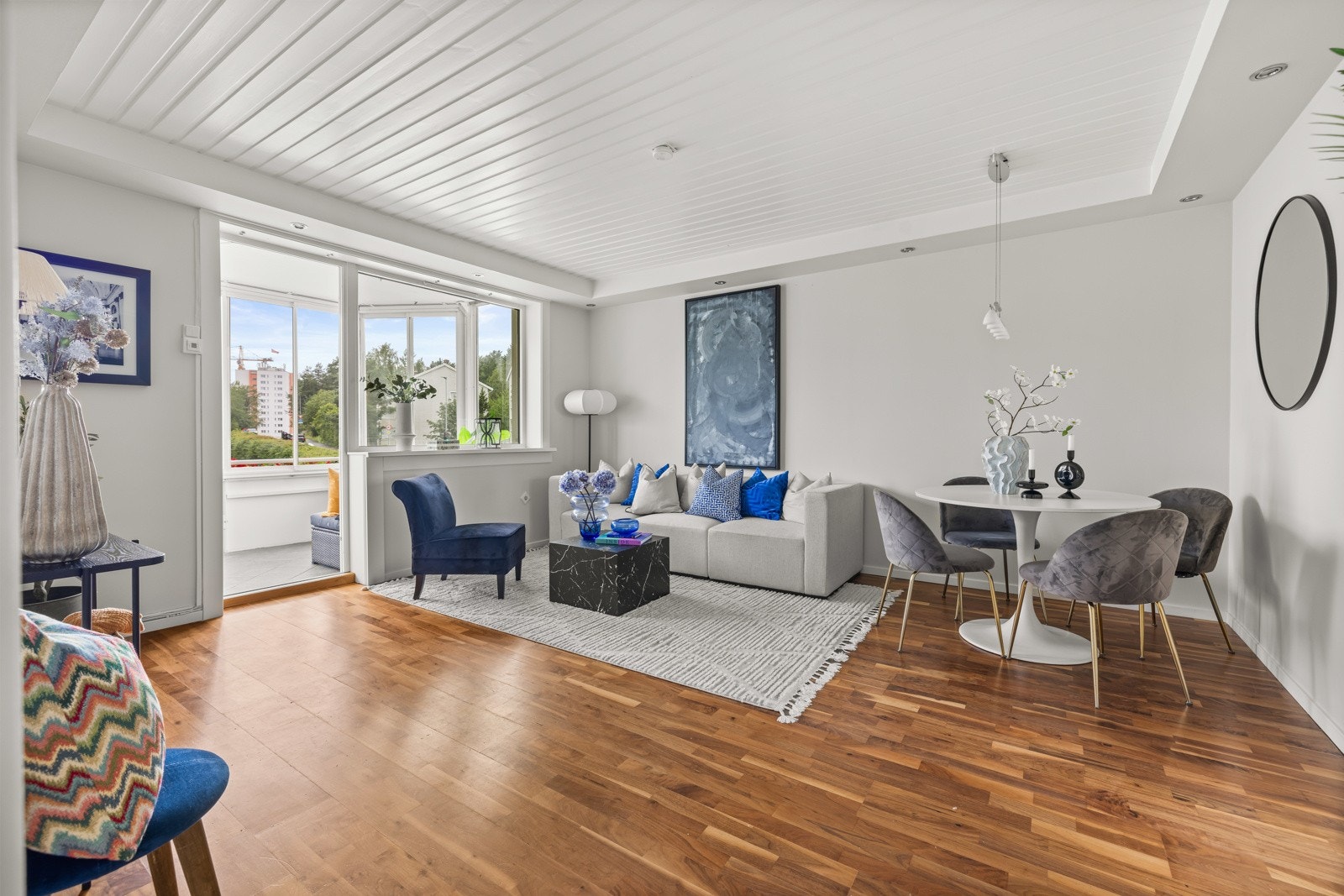 Stor stue med gode innredningsmuligheter. Galleribilde