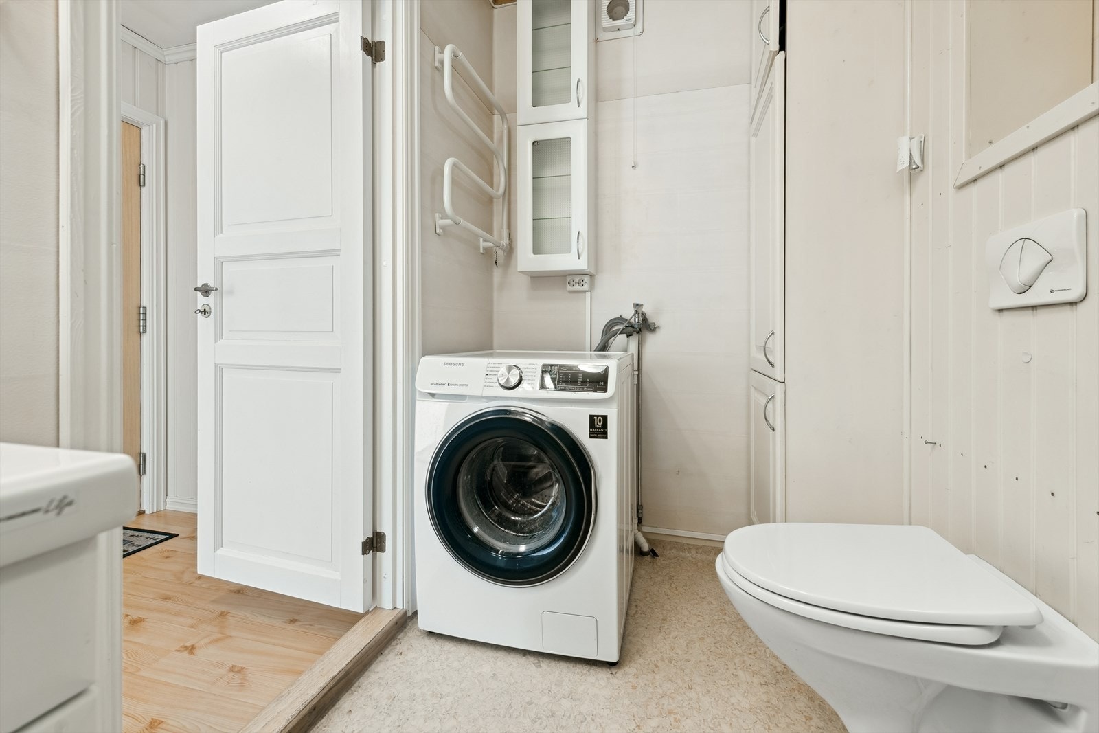 Det er også plass til vaskemaskin. Galleribilde