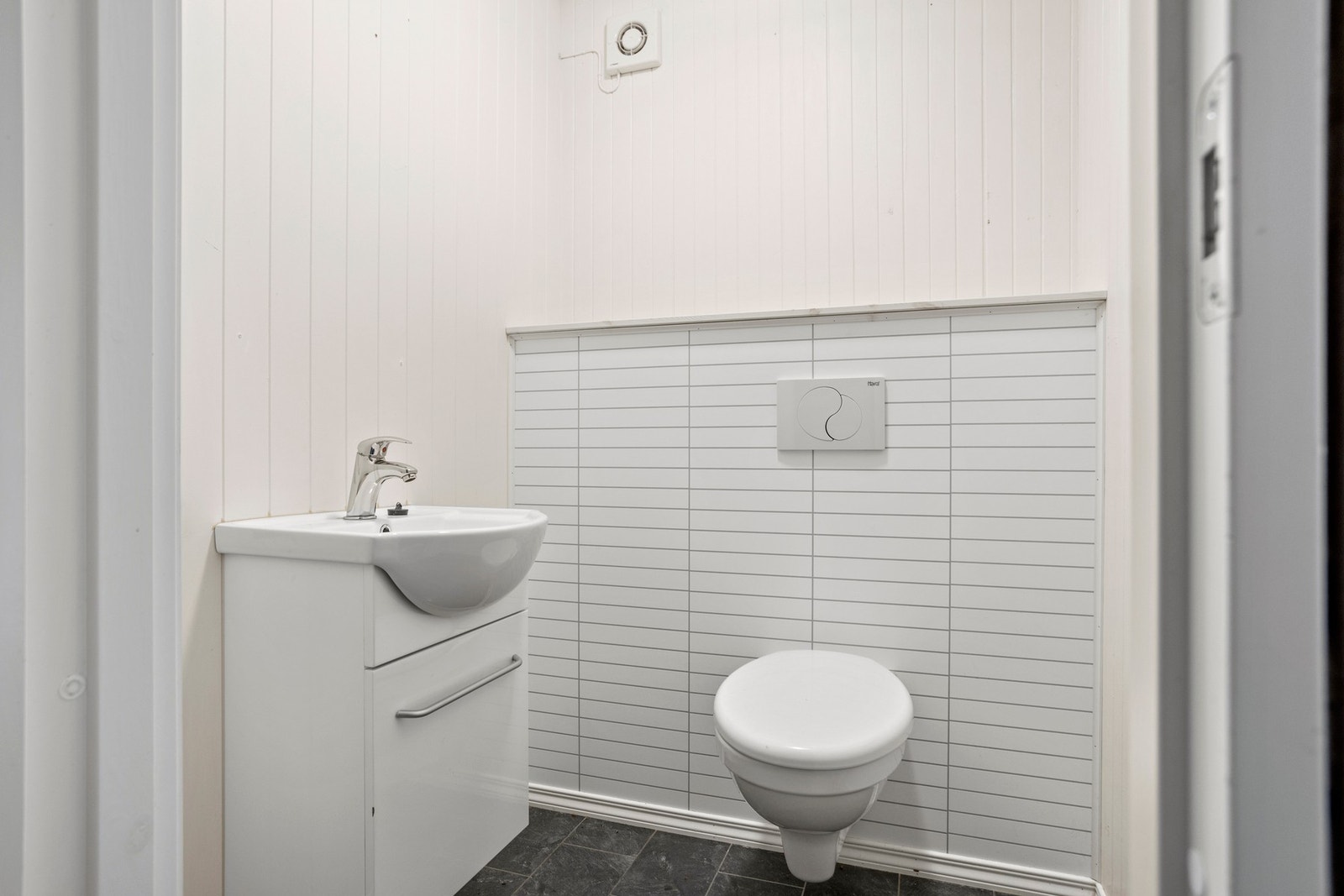 WC - ca 2 kvm. Galleribilde