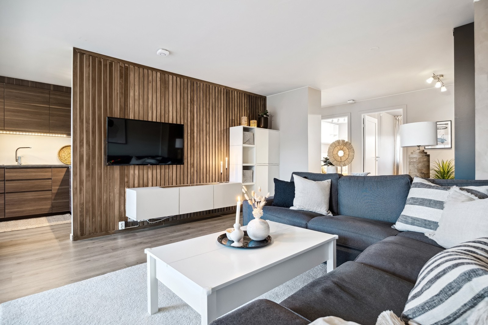 Stilrene farger gjør det enkelt å sette sitt eget preg på leiligheten. Galleribilde