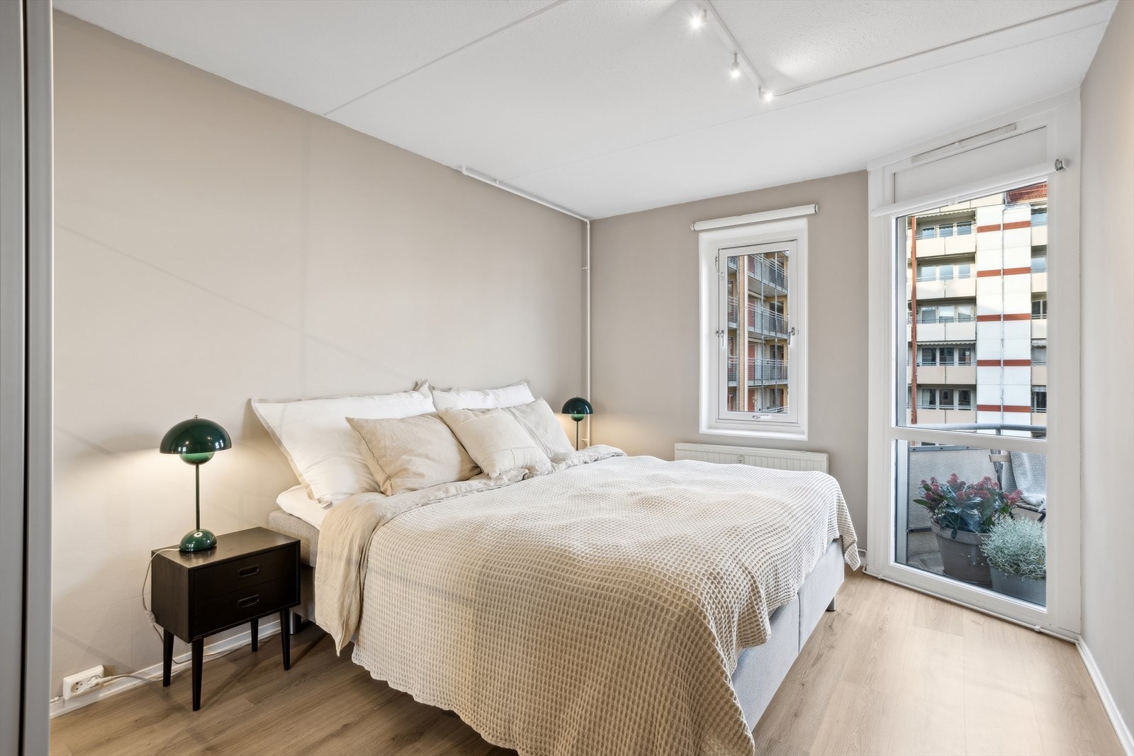 Leilighetens soverom er av god størrelse. Galleribilde