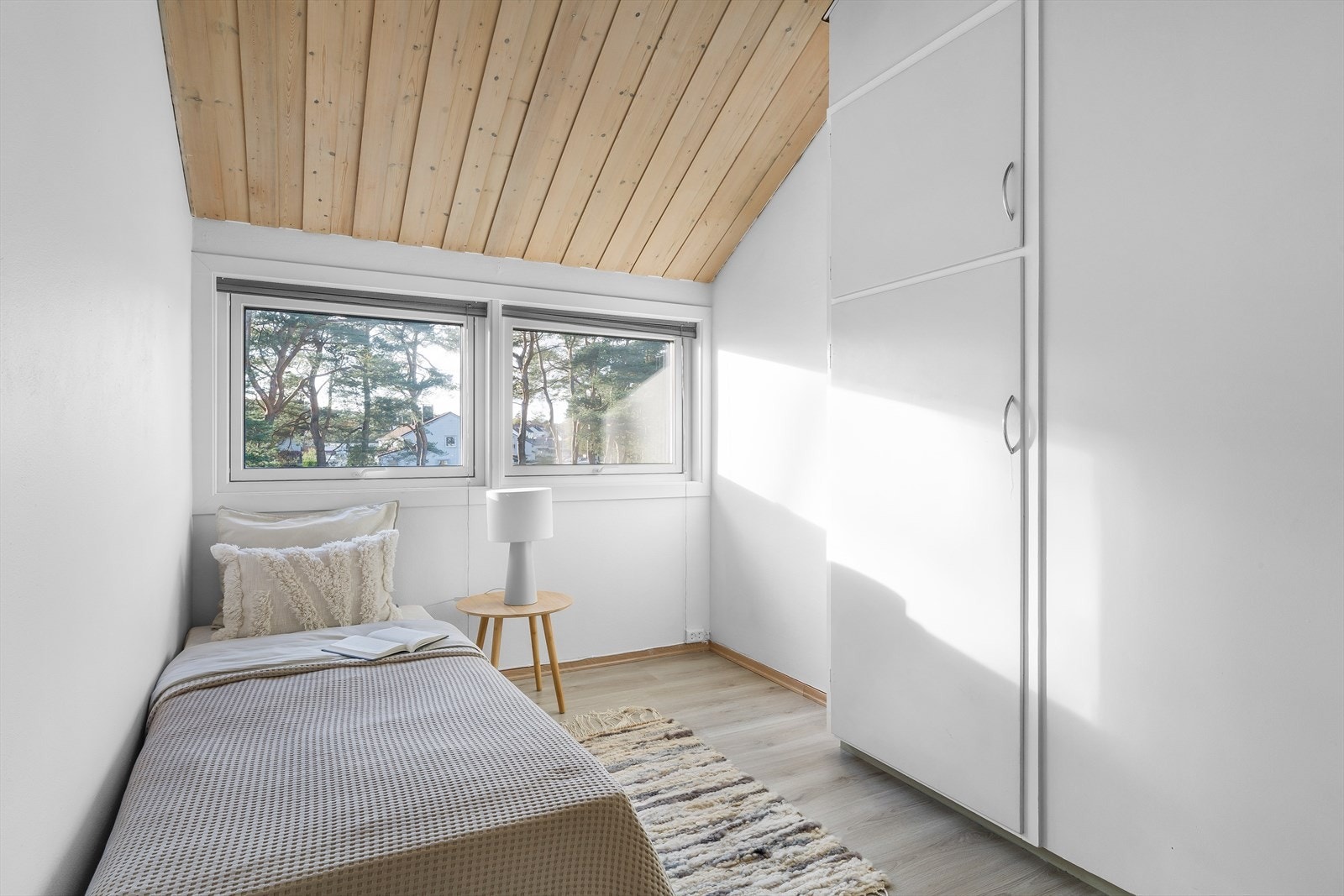 2 av 3 soverom i andre etasje Galleribilde