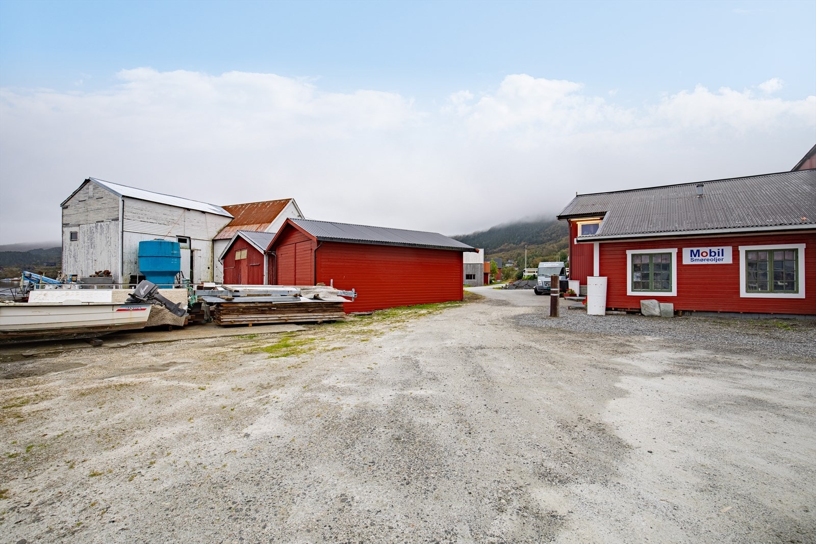 Modernisert i 2013 og godt vedlikeholdt Galleribilde