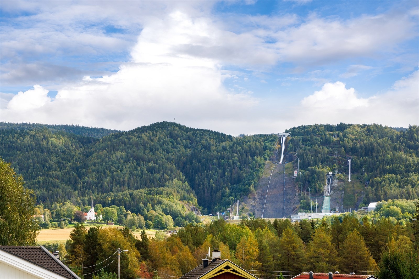 Flott utsikt mot omkringliggende områder. Galleribilde