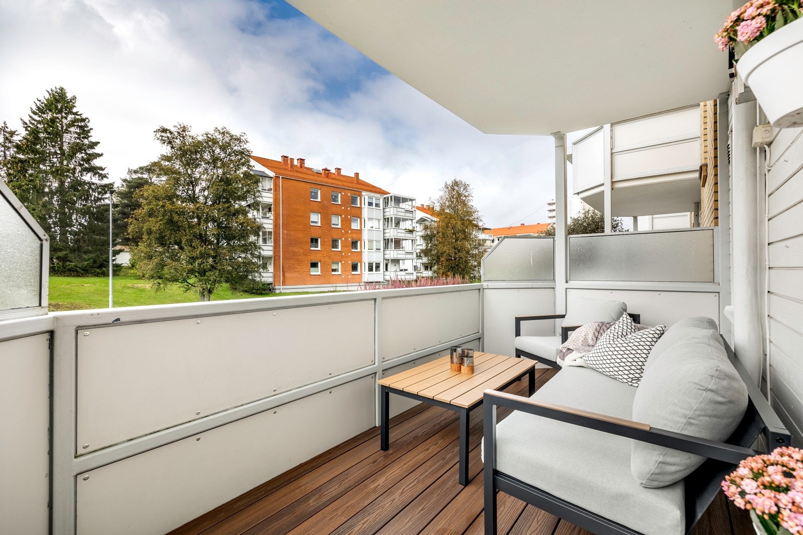 Fint utsyn mot syd, vest og nord Galleribilde