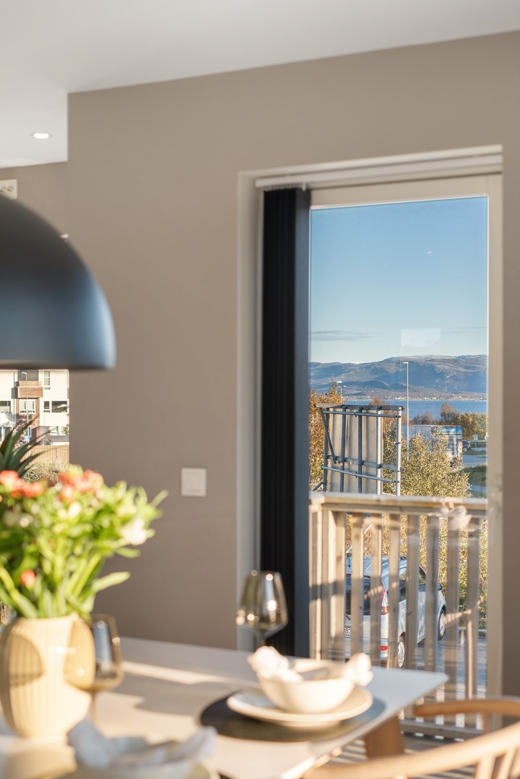 Flott utsikt fra spisegruppen Galleribilde