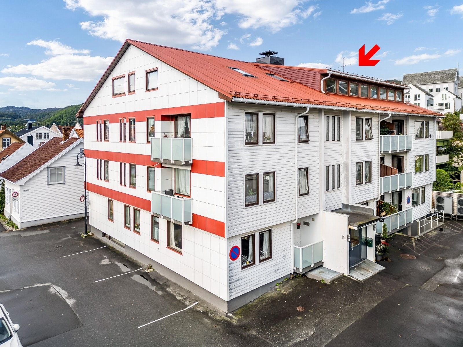 Sosialt borettslag med flere fellesarealer som er hyppig brukt. Galleribilde