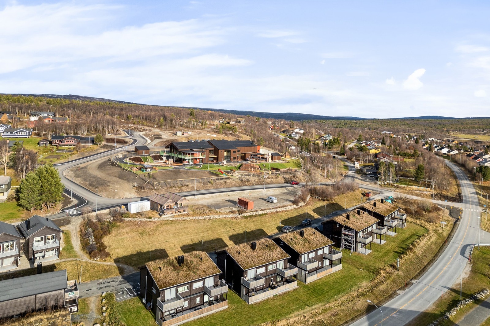 Koselig tun med godt og trivelig miljø. Galleribilde