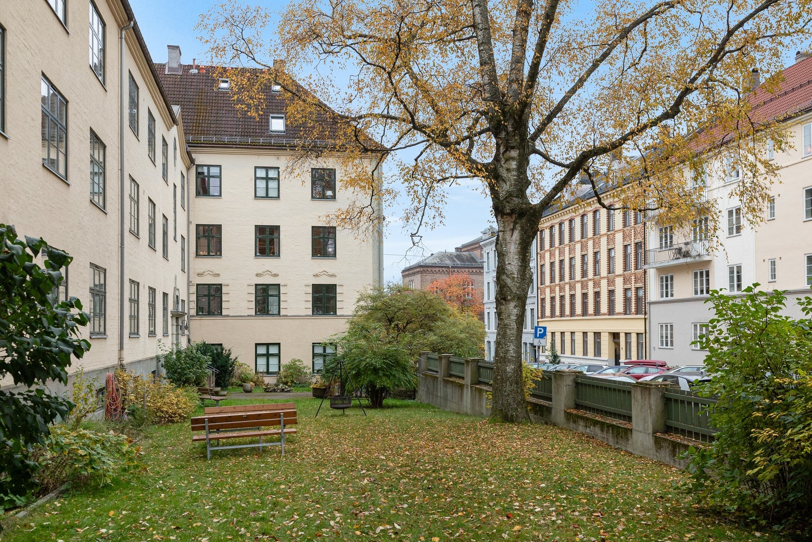 Leiligheten er plassert i en sentral, men tilbaketrukket beliggenhet. Galleribilde
